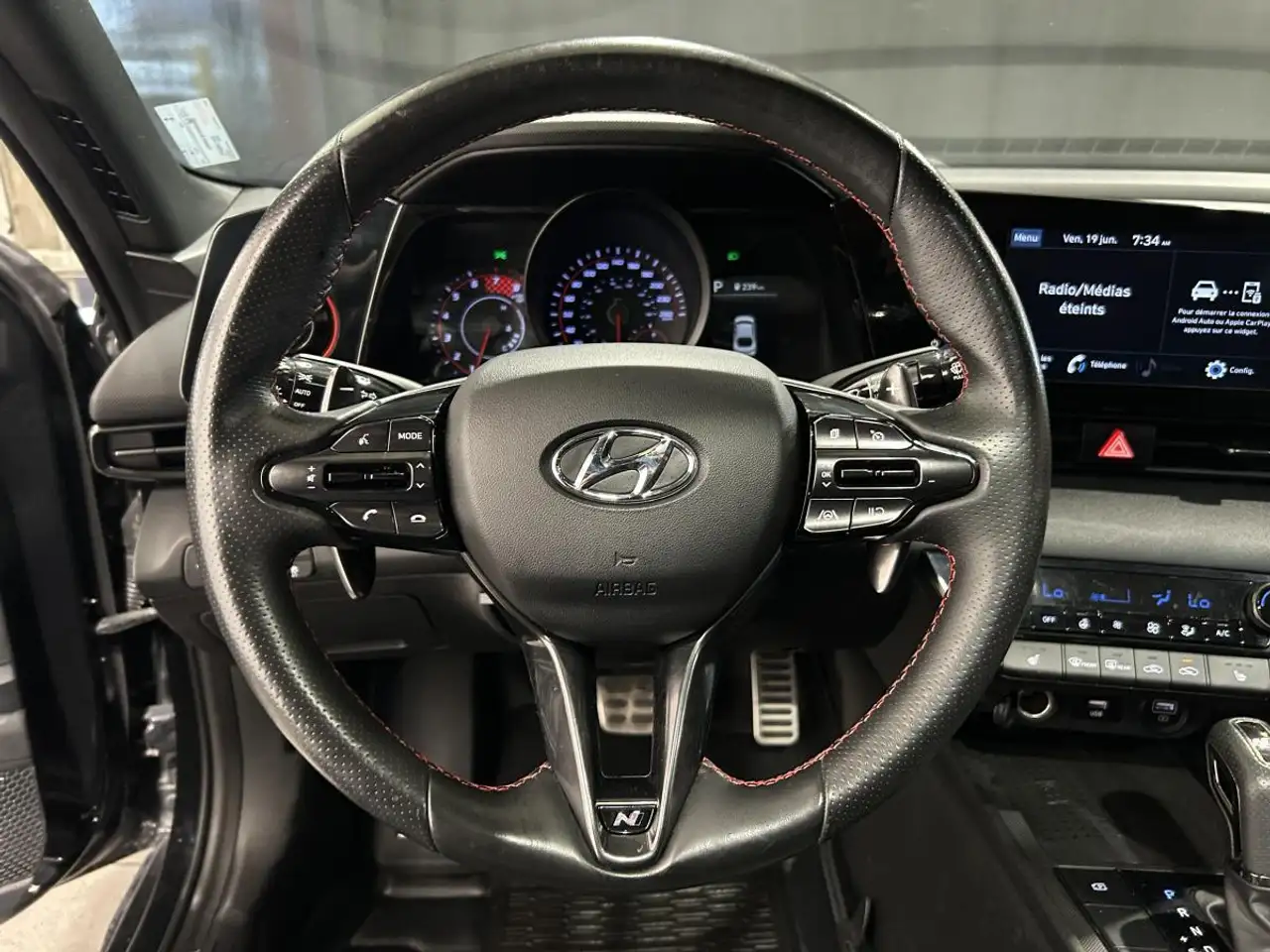 Hyundai ELANTRA снимка Hyundai ELANTRA