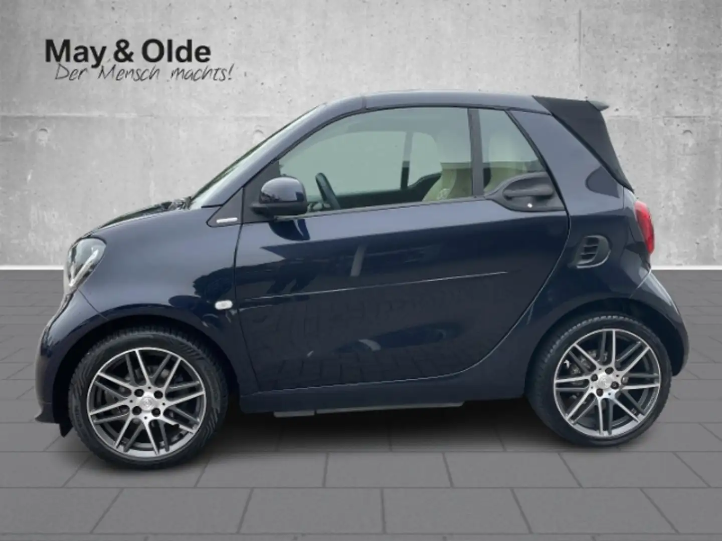 smart forTwo BRABUS Cabrio 6G-DCT tailer made Kamera Blau - 2