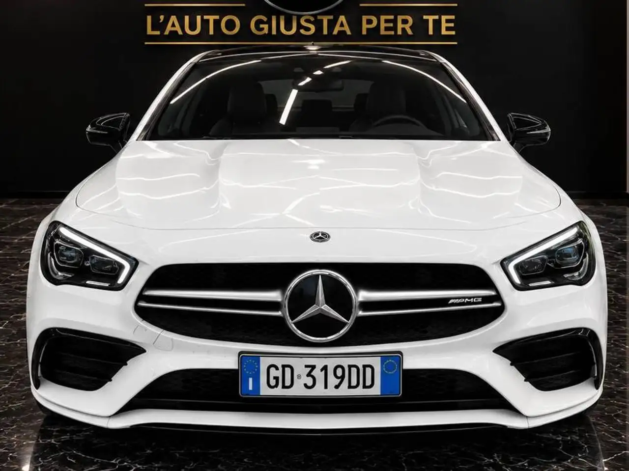Mercedes-Benz CLA 35 AMG