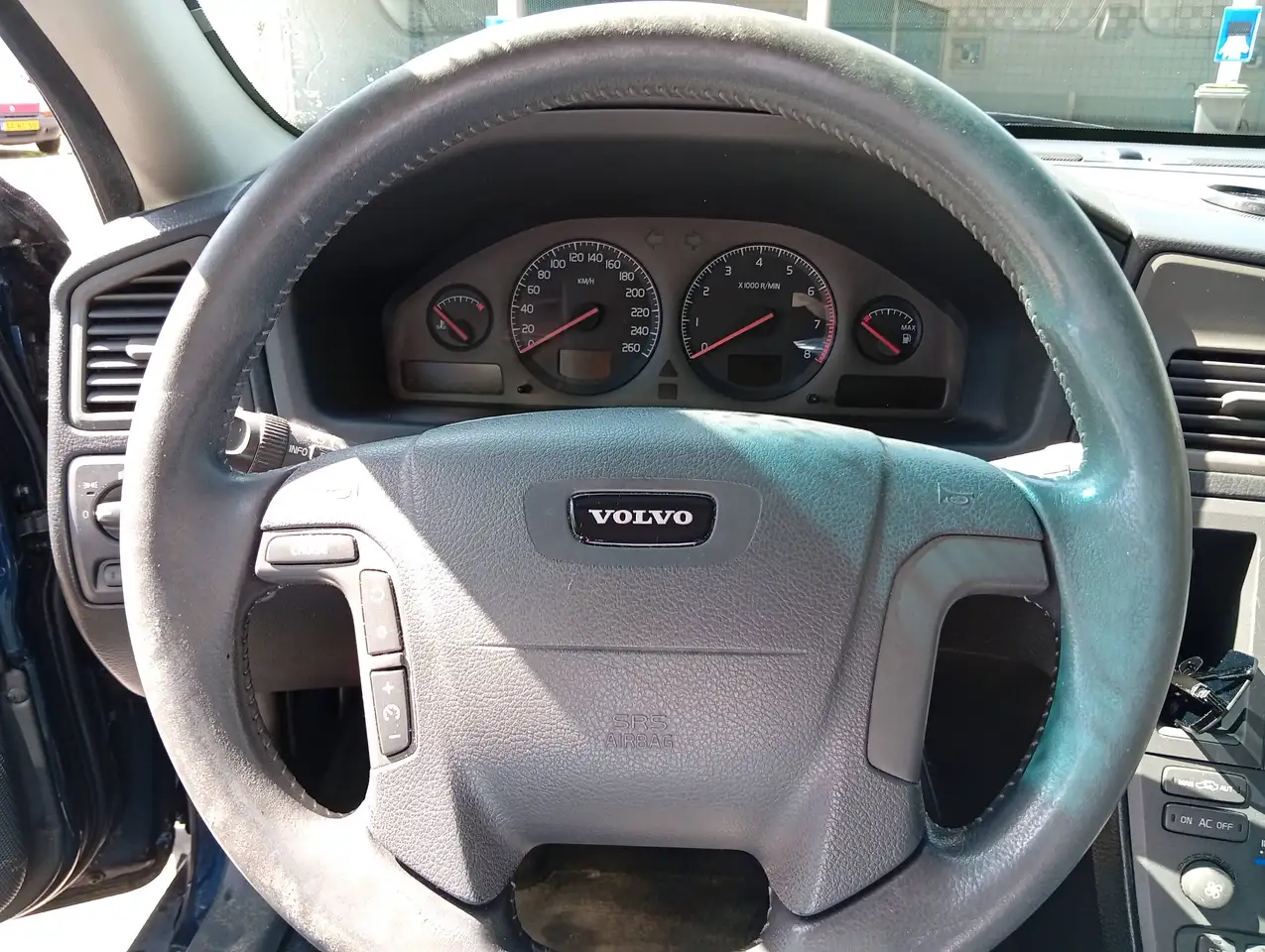 Volvo V70 2.4 Comfort Line, foto 9