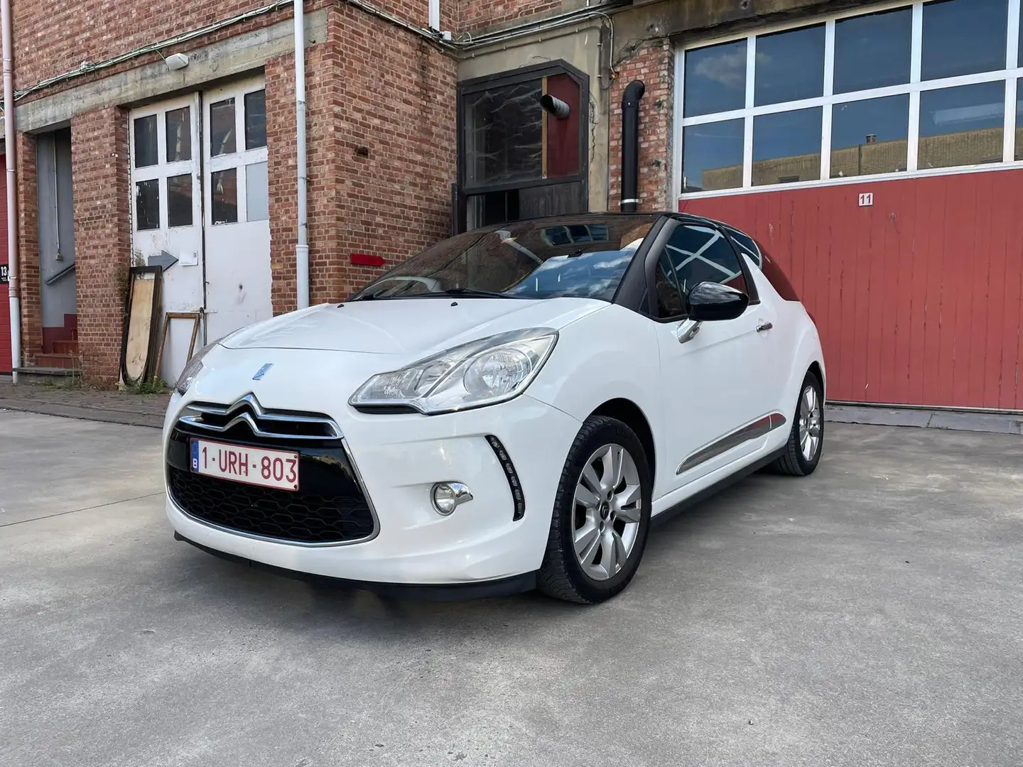 Citroen DS3 e-HDi 90 FAP SoChic - 1