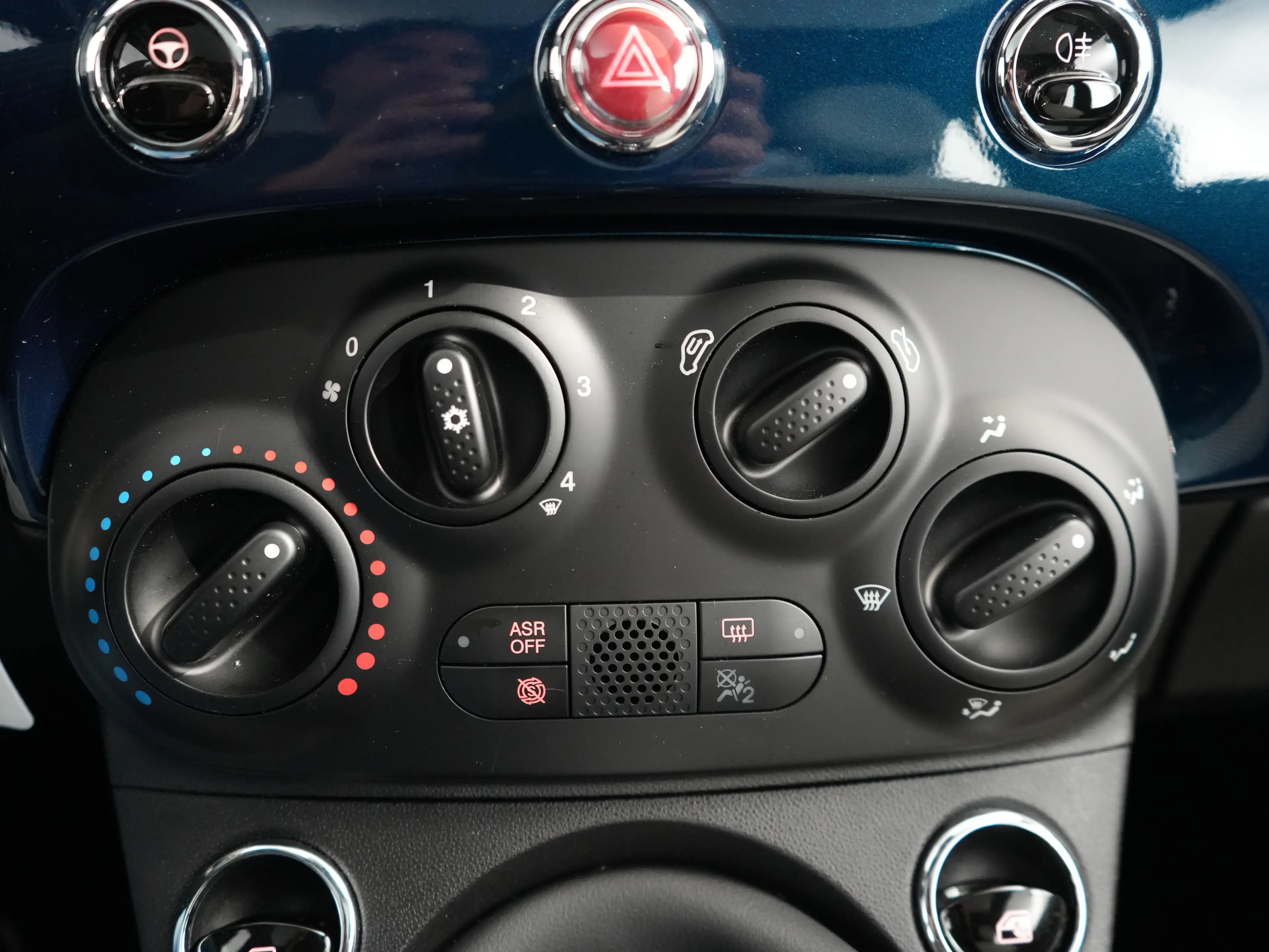 Fiat 500 1.0 Hybrid Dolcevita | Achterbank in delen neerkla — photo 15