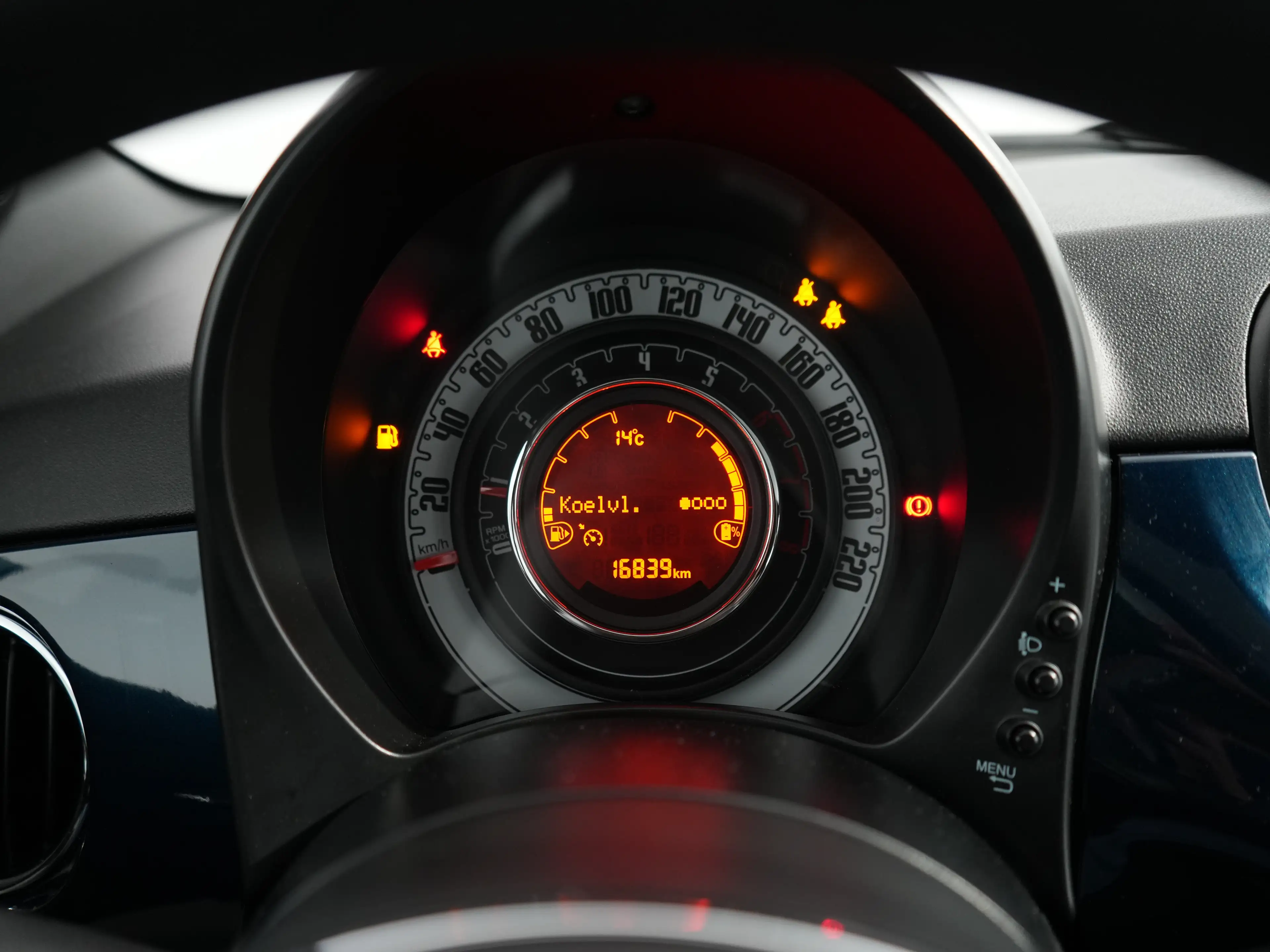 Fiat 500 1.0 Hybrid Dolcevita | Achterbank in delen neerkla — photo 11