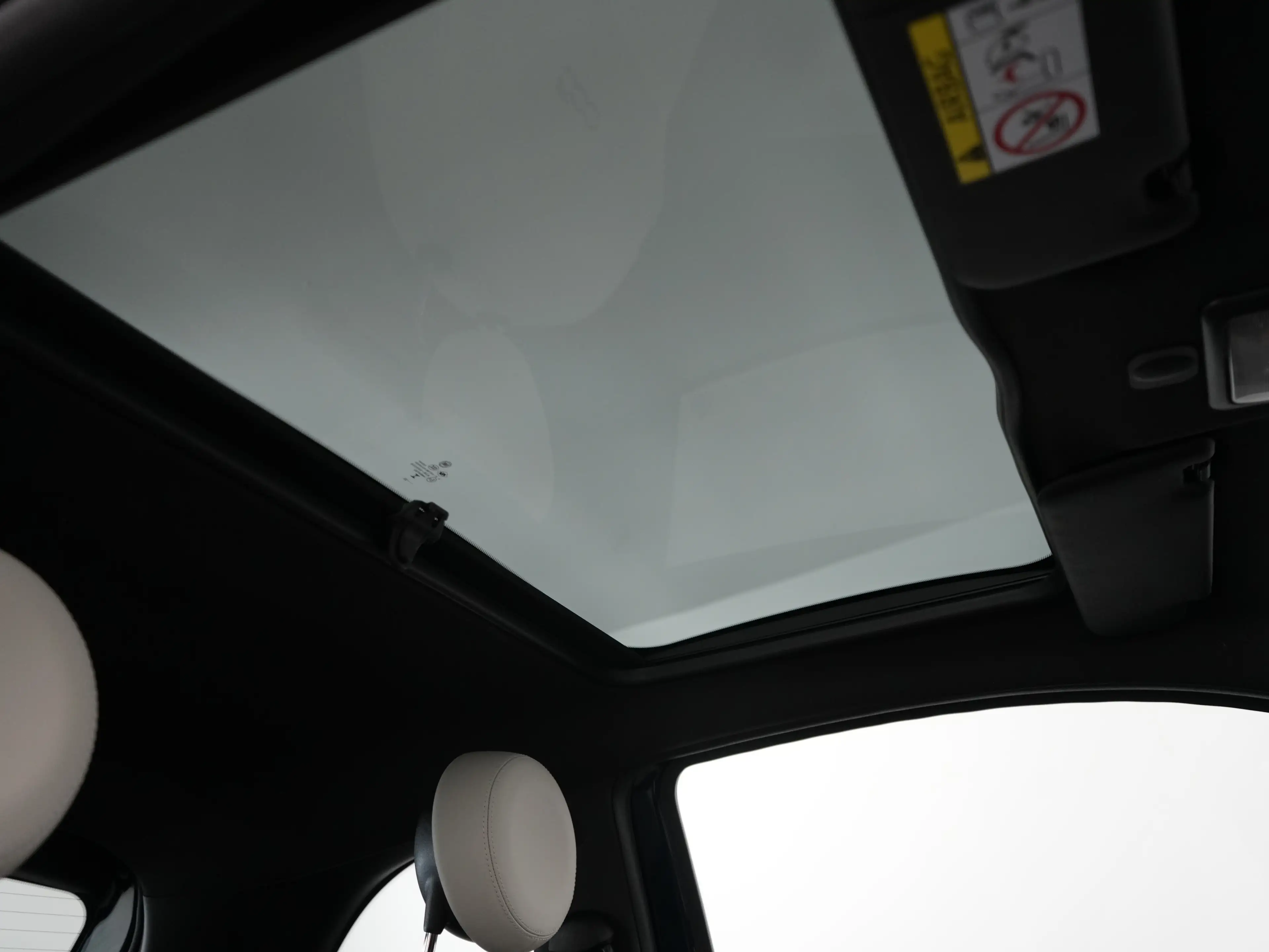 Fiat 500 1.0 Hybrid Dolcevita | Achterbank in delen neerkla — photo 19