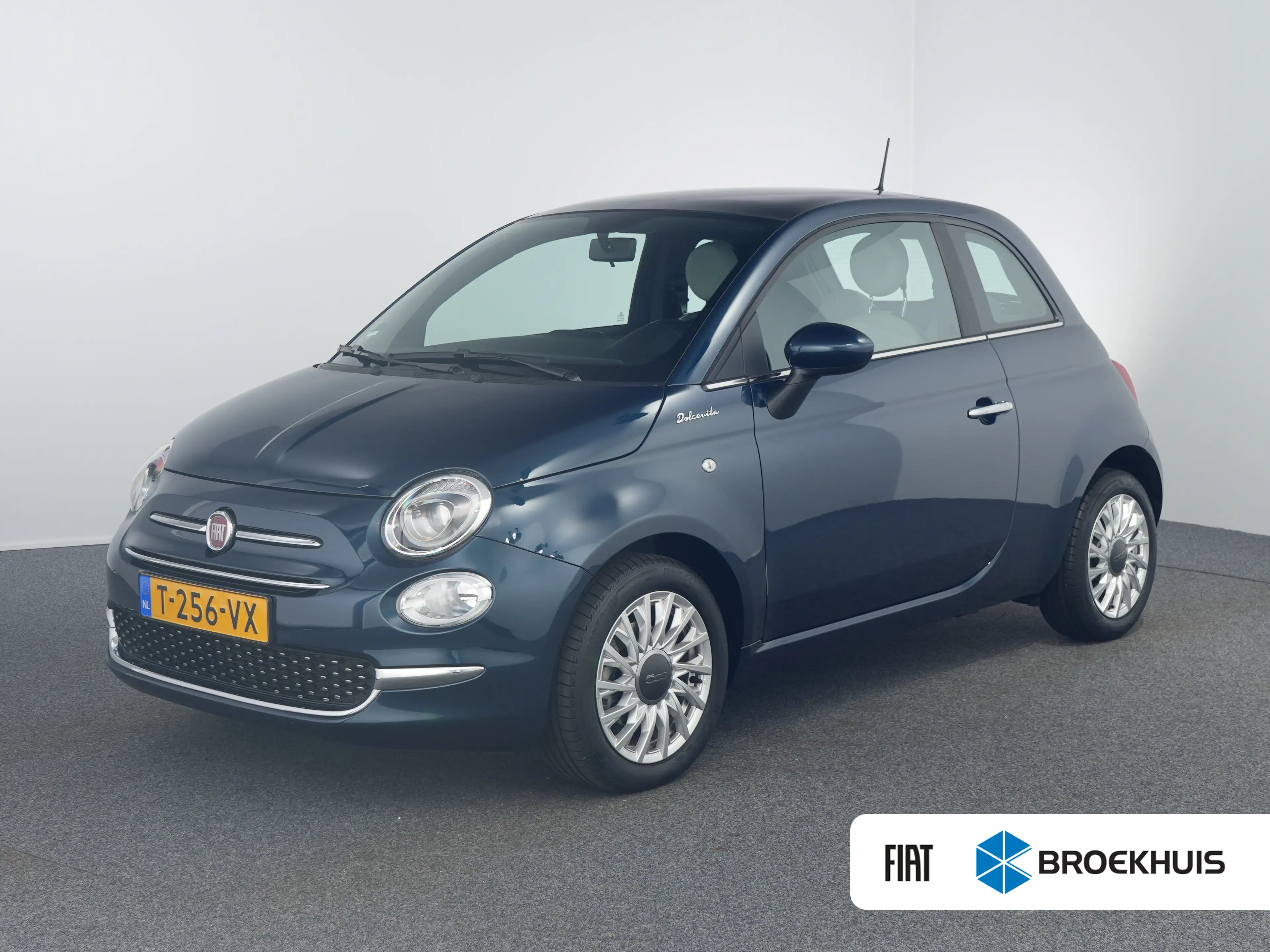 Fiat 500 1.0 Hybrid Dolcevita | Achterbank in delen neerkla