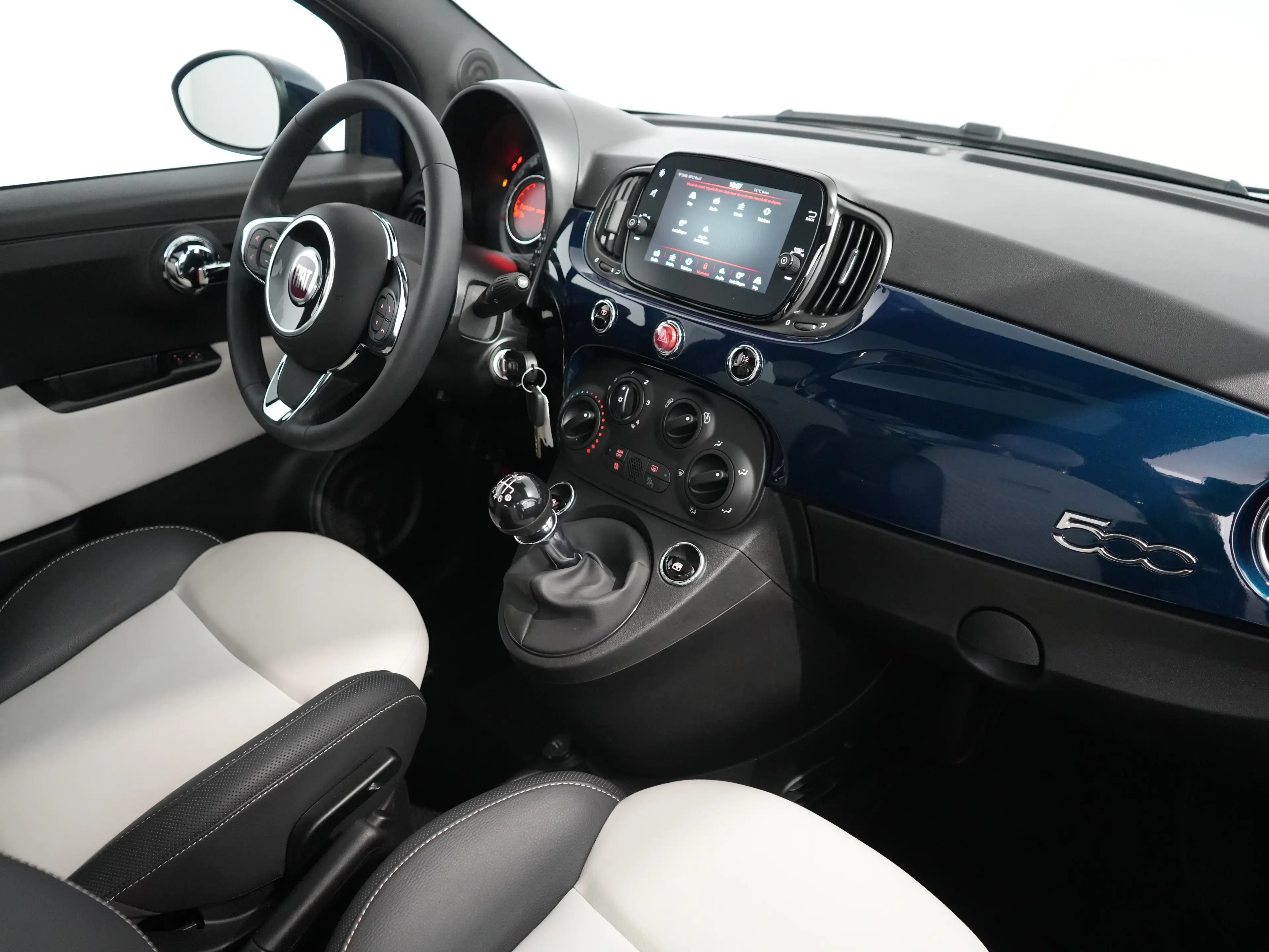 Fiat 500 1.0 Hybrid Dolcevita | Achterbank in delen neerkla — photo 3