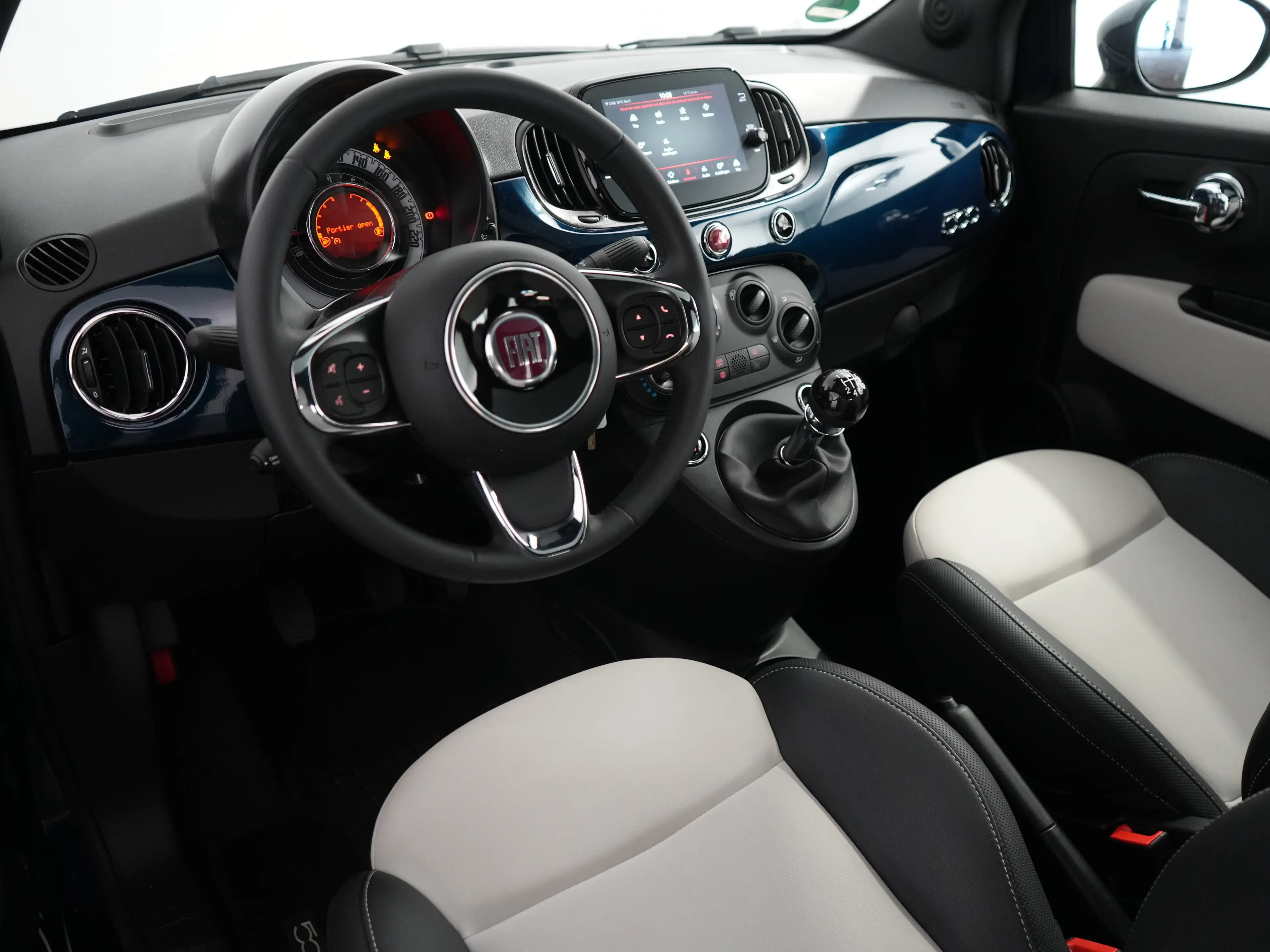Fiat 500 1.0 Hybrid Dolcevita | Achterbank in delen neerkla — photo 8