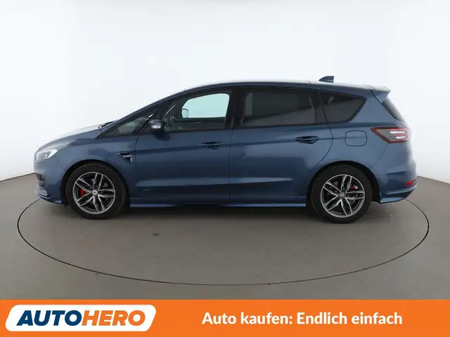 Ford S-Max view 3