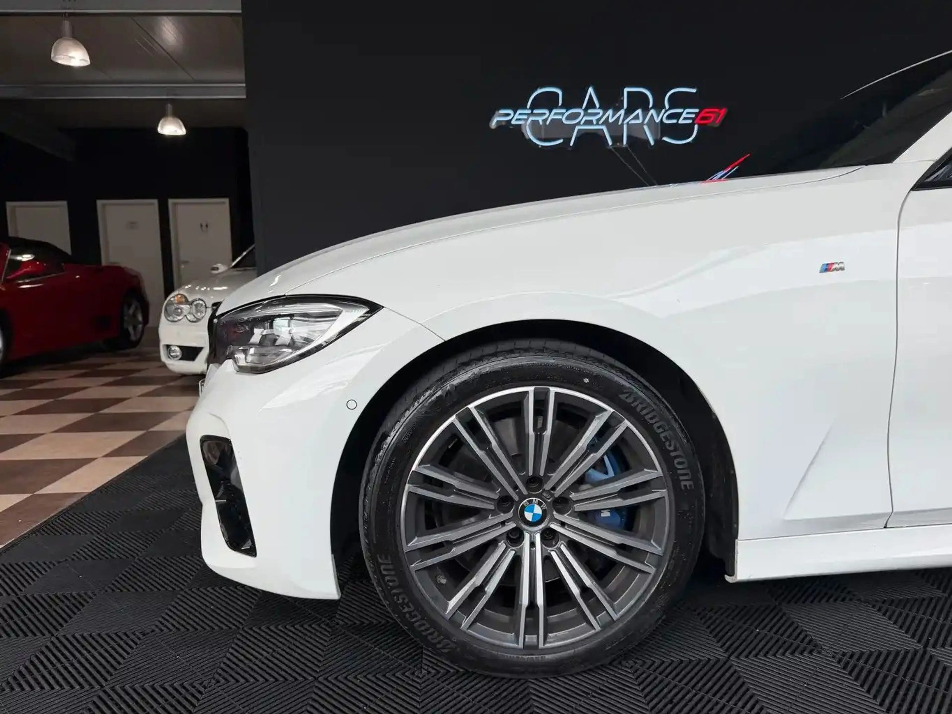 BMW M3 BMW  M340d Touring xDrive — photo 4