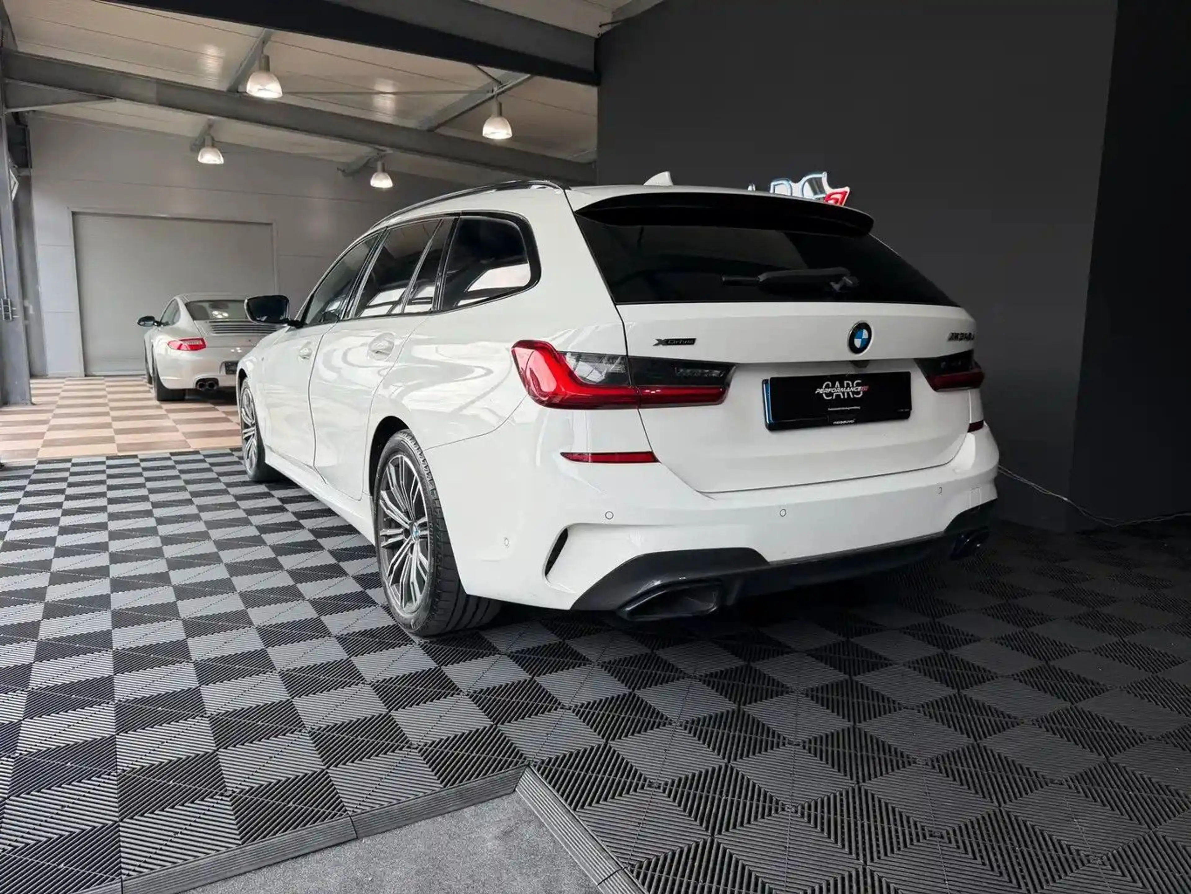 BMW M3 BMW  M340d Touring xDrive — photo 7