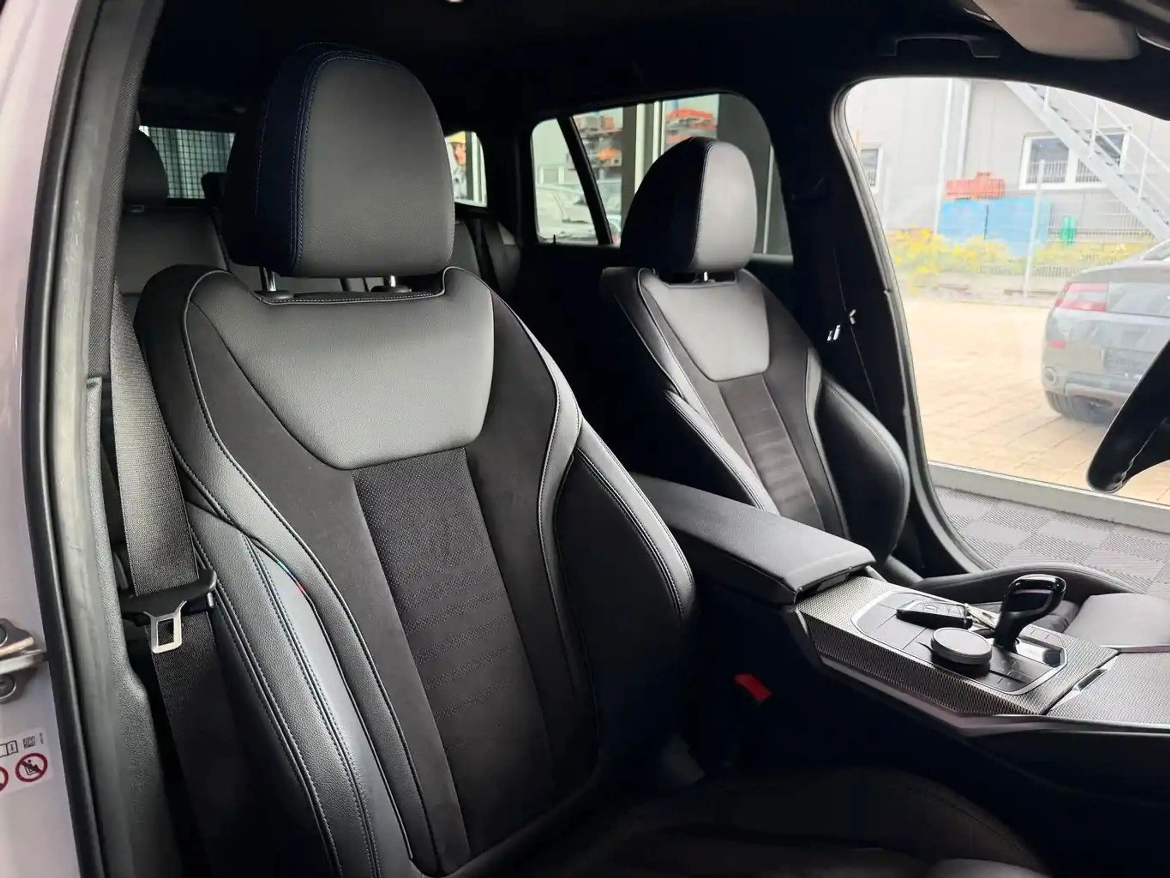 BMW M3 BMW  M340d Touring xDrive — photo 9