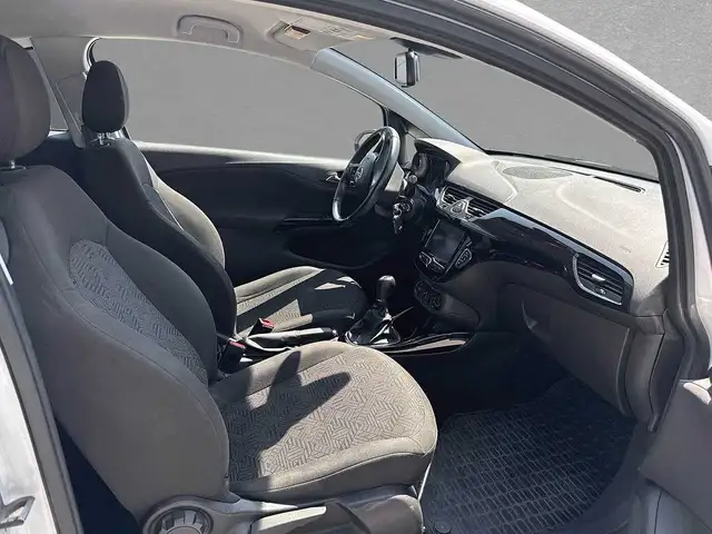 Opel Corsa view 3