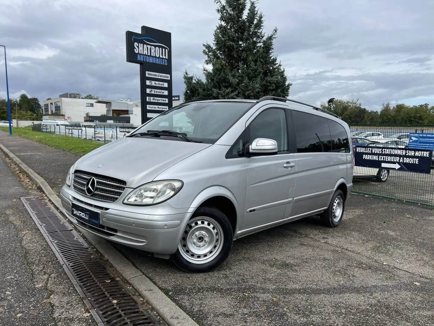 Mercedes-Benz Viano 2.1 CDI 116ch BV6 Trend 7Places TVA20% 12,500€ H.T Gris - 1