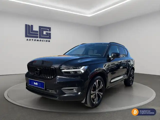Volvo XC40 main image