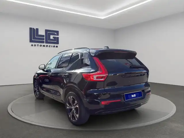 Volvo XC40 view 7