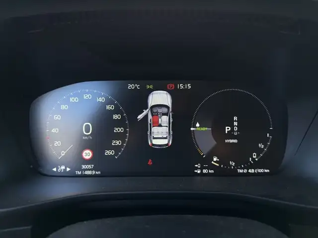 Volvo XC40 view 11