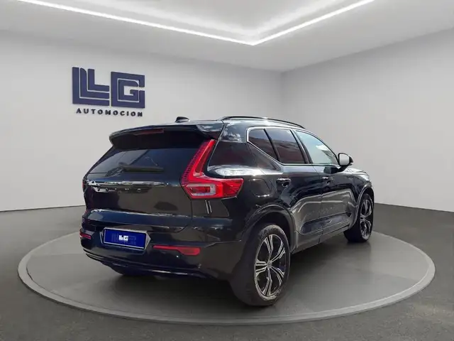 Volvo XC40 view 5