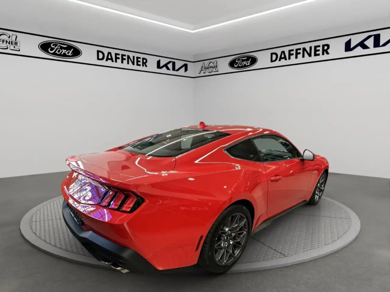 Ford Mustang Fastback 5.0 Ti-VCT V8 328 kW GT 6