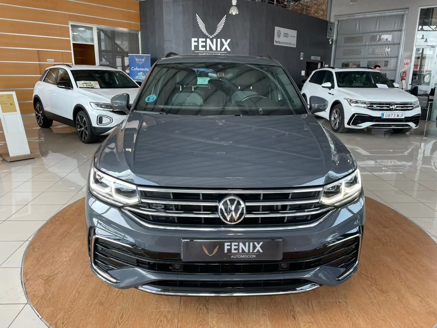Volkswagen Tiguan 2.0TDI R-Line DSG 110kW Gris - 2