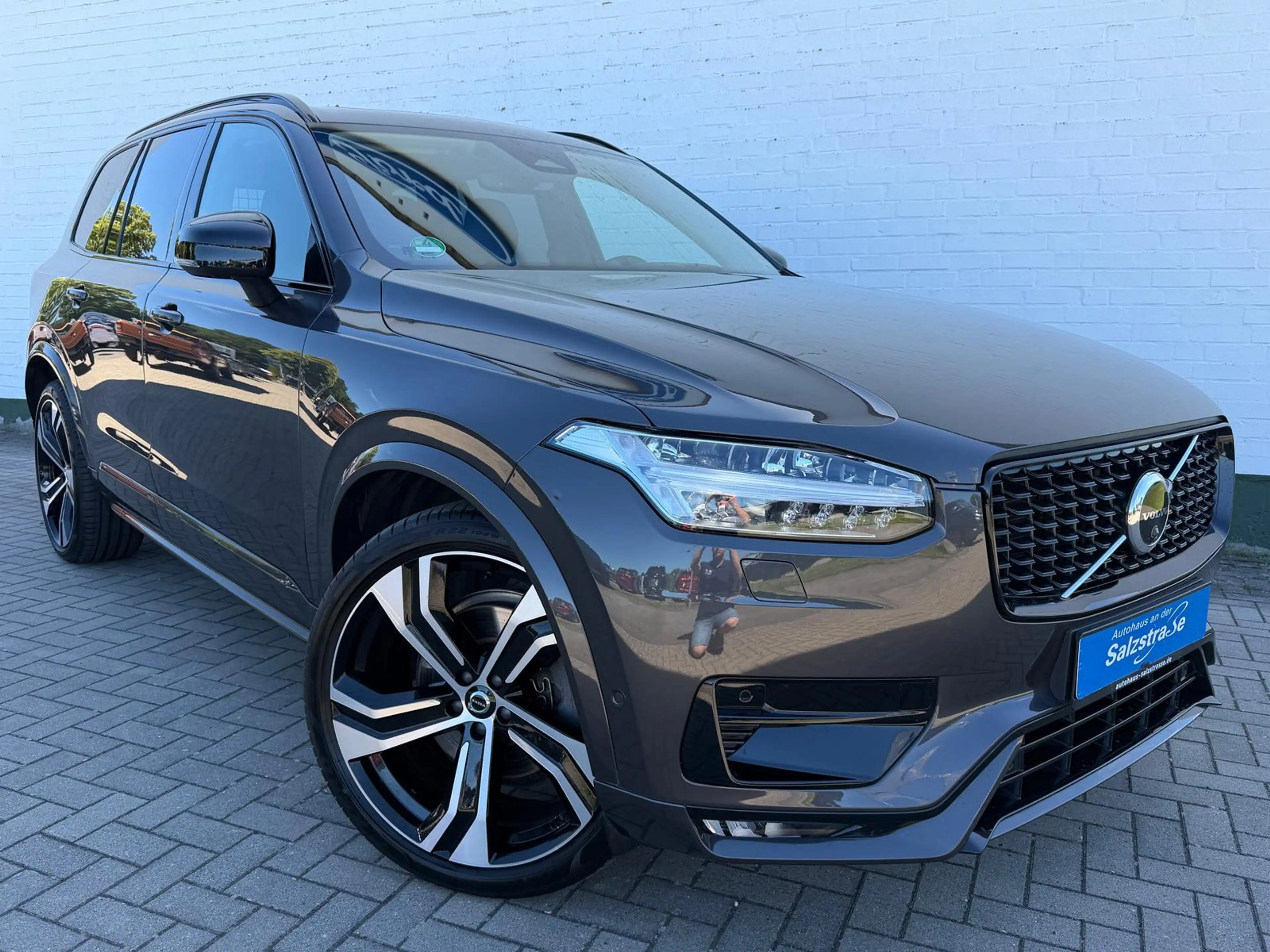Volvo XC90 Ultimate Dark*Standh*Four-C*B&W*Pano*AHK* — photo 2