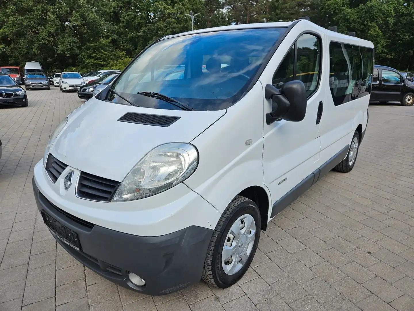 Renault Trafic Combi L1H1 2,9t  verglast Passenger Weiß - 1