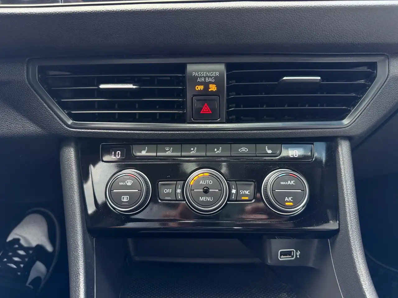 Volkswagen Jetta снимка Volkswagen Jetta