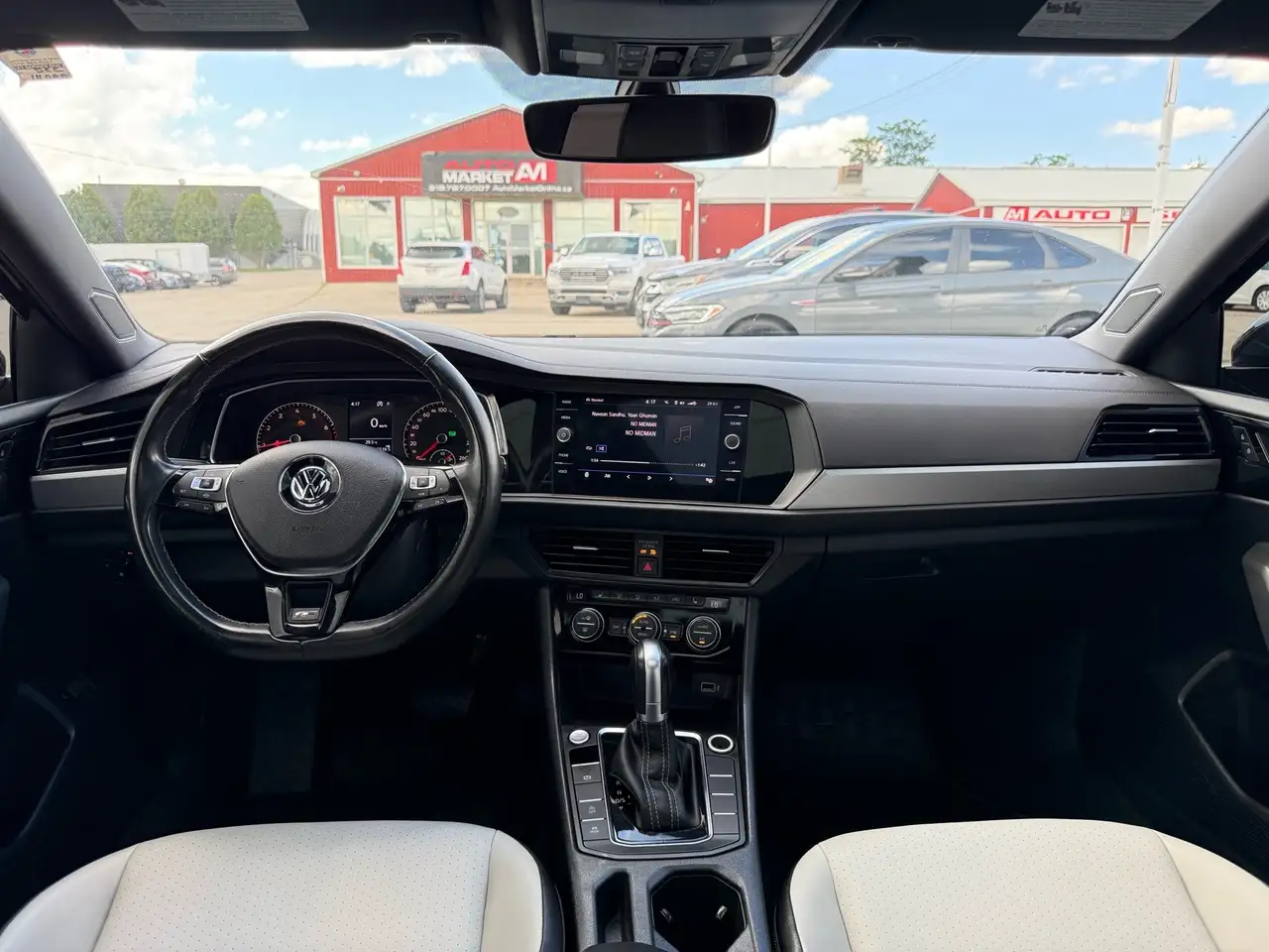 Volkswagen Jetta снимка Volkswagen Jetta
