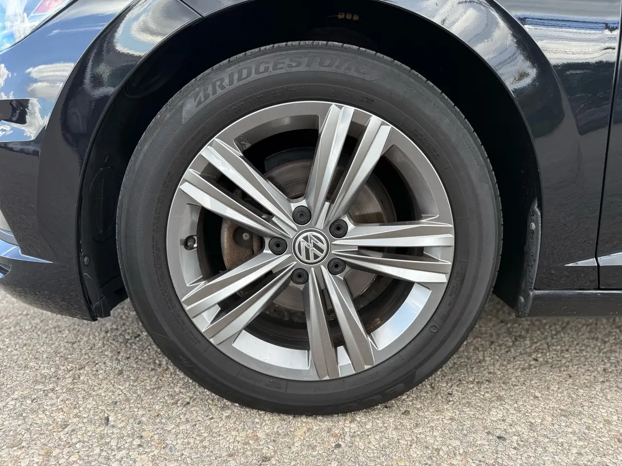 Volkswagen Jetta снимка Volkswagen Jetta