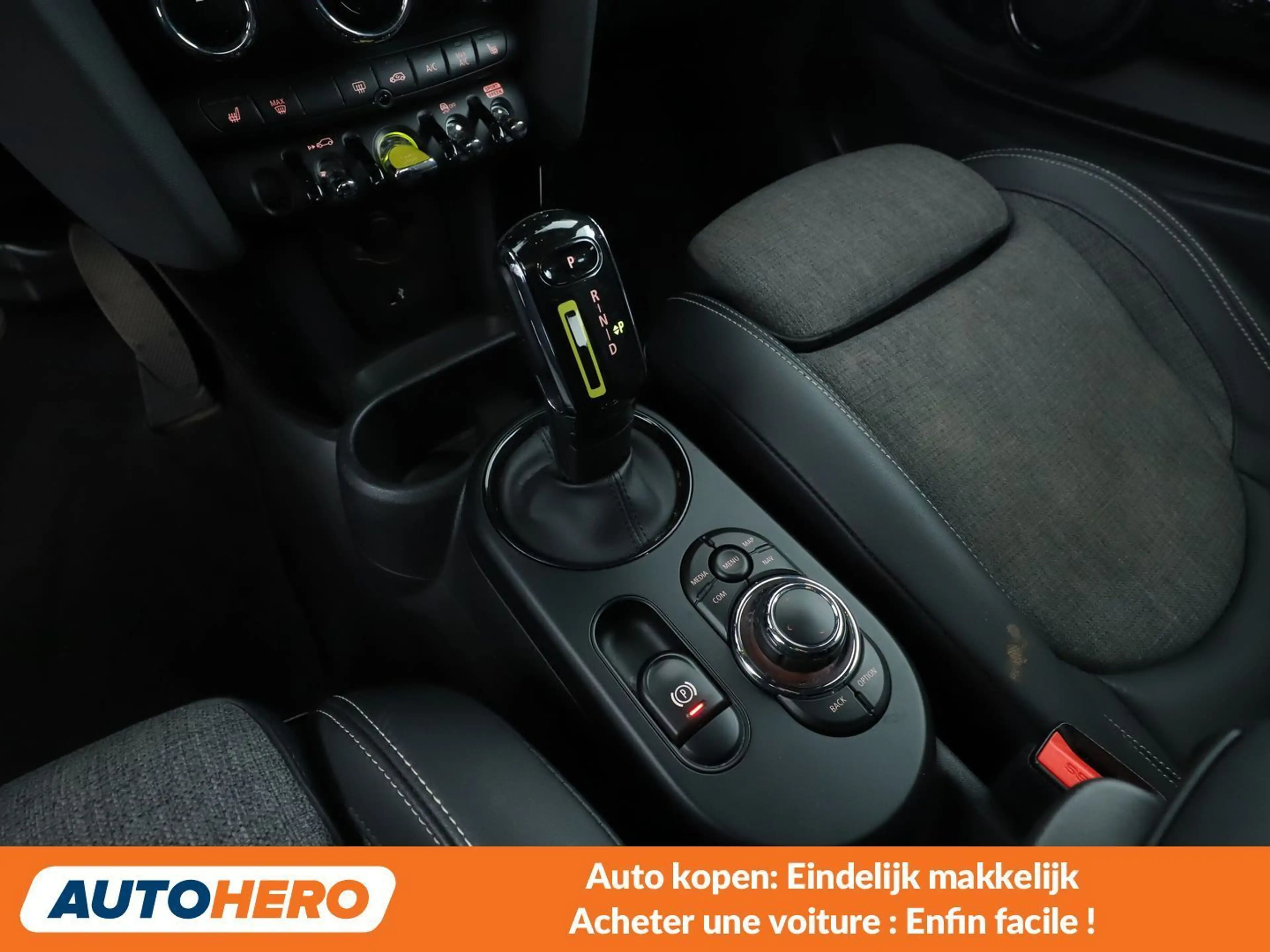 MINI Cooper SE Cooper SE Classic Trim — photo 15