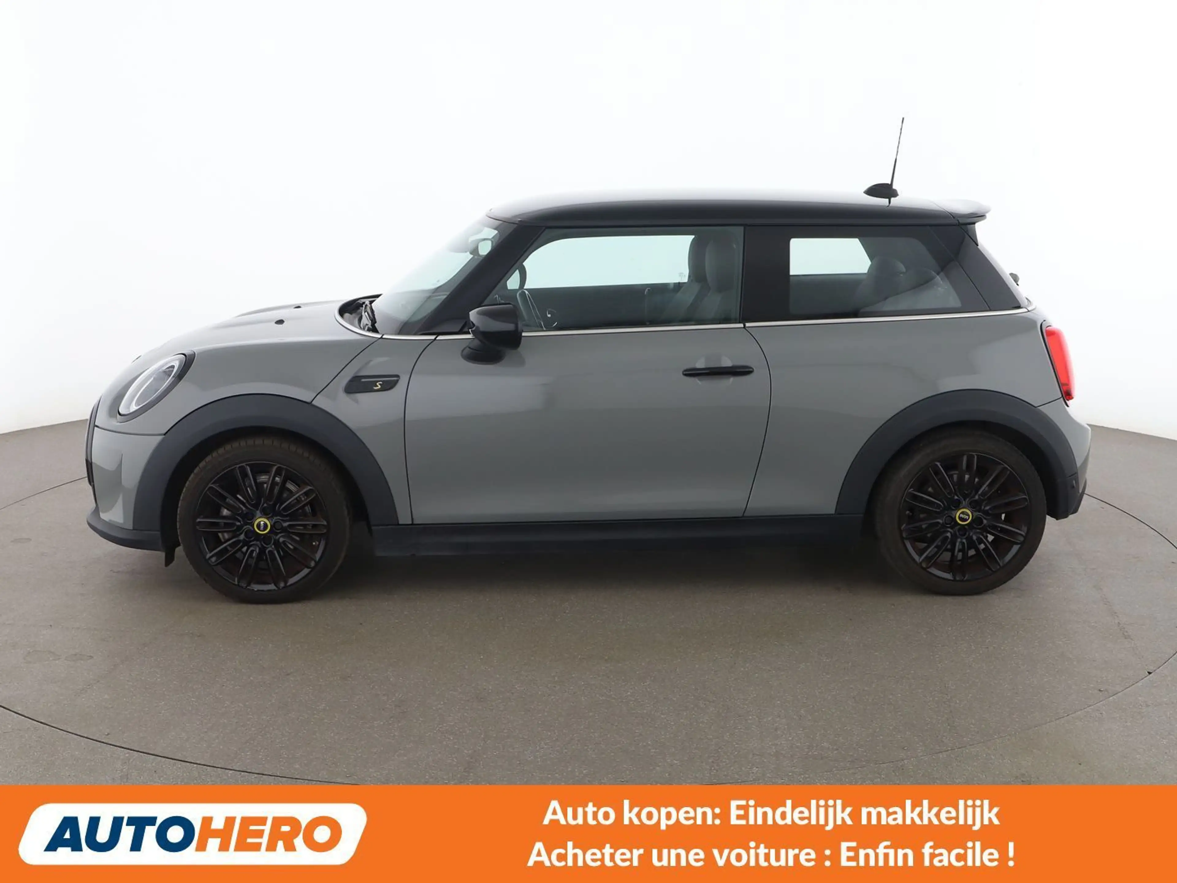 MINI Cooper SE Cooper SE Classic Trim — photo 3