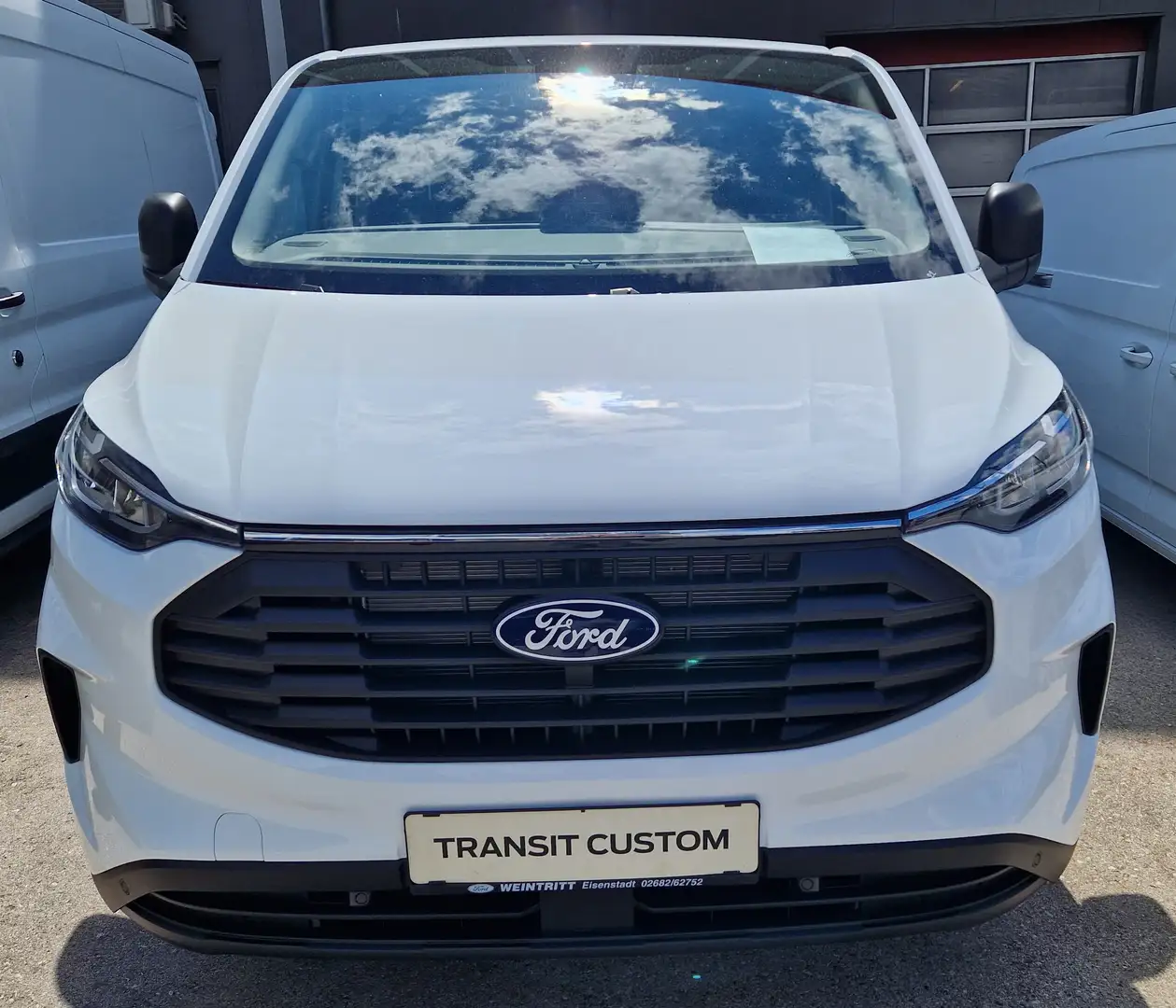 Ford Transit Custom 320 L1 Trend FWD LP: € 50.514.- Weiß - 2