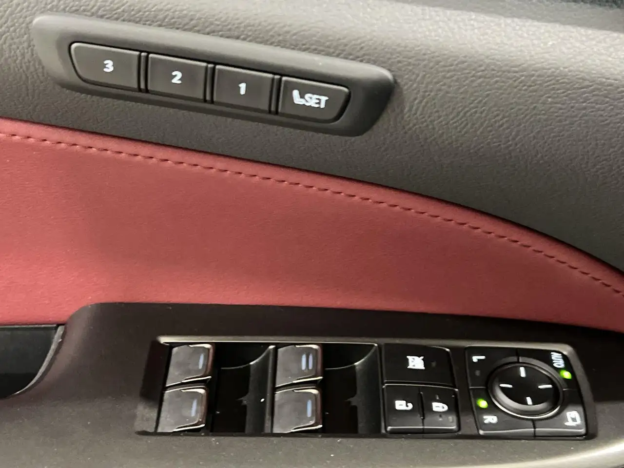 Lexus NX снимка Lexus NX