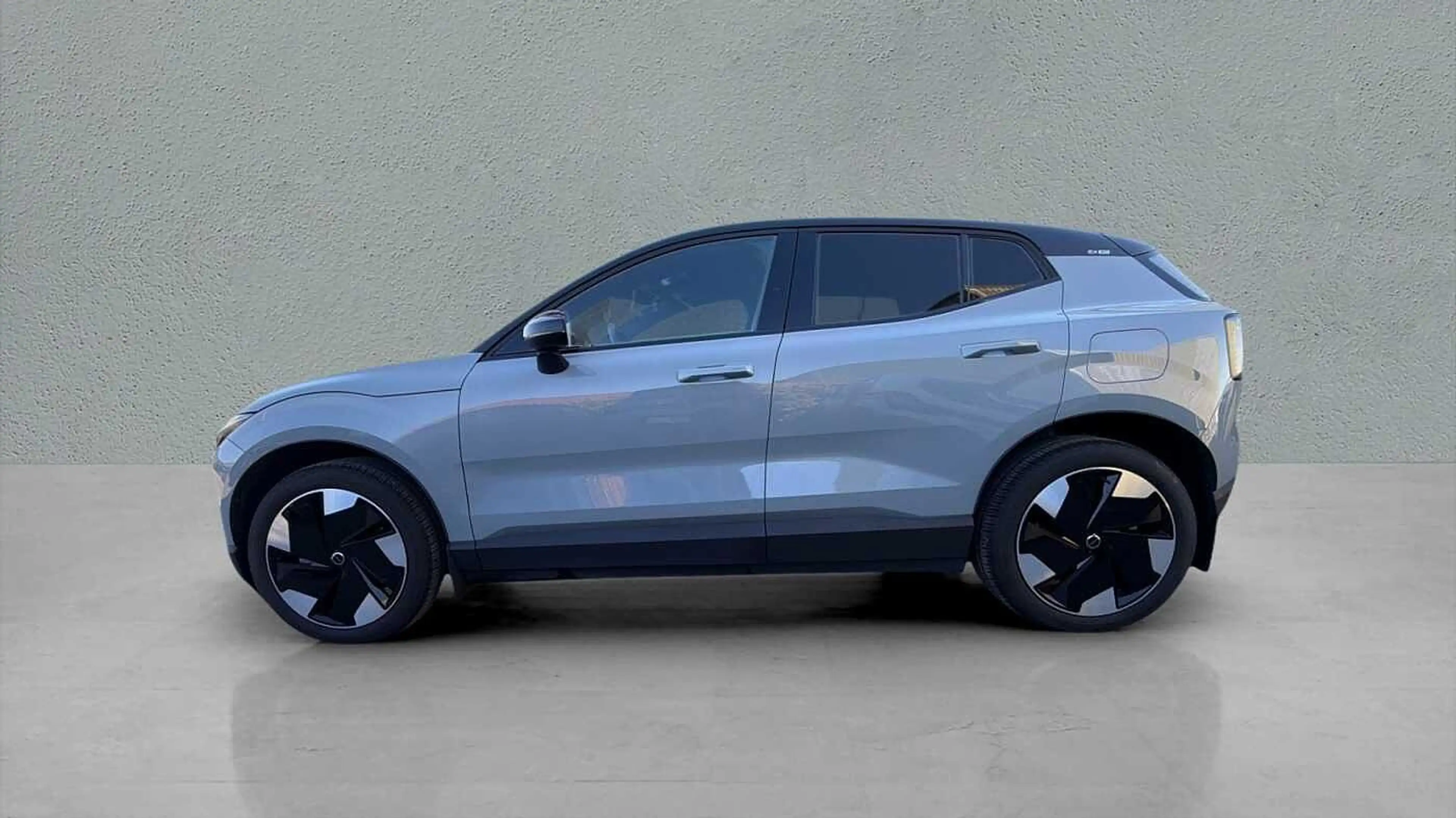 Volvo EX30 Plus, Single Motor Extended Range, Eldriven — photo 3