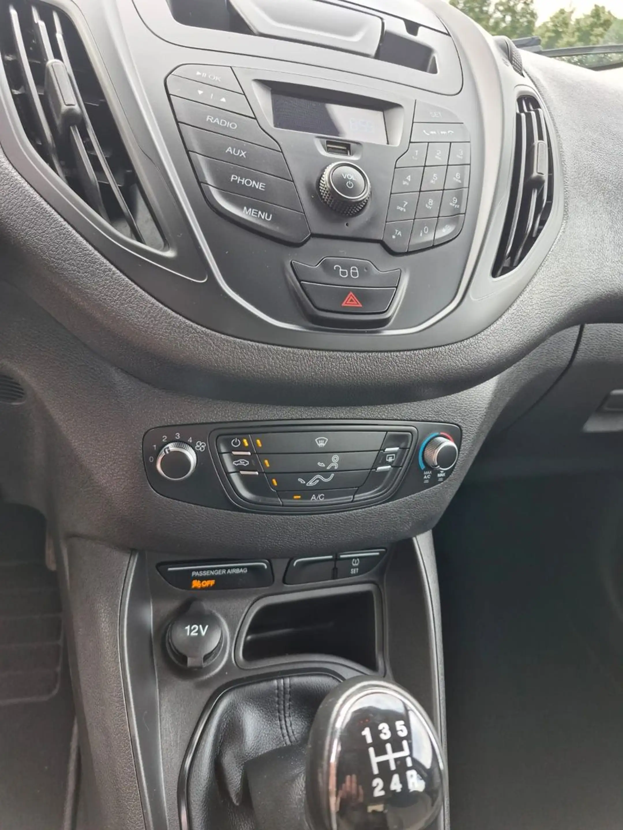 Ford Tourneo Courier Trend 41.000km Klima Phone — photo 11