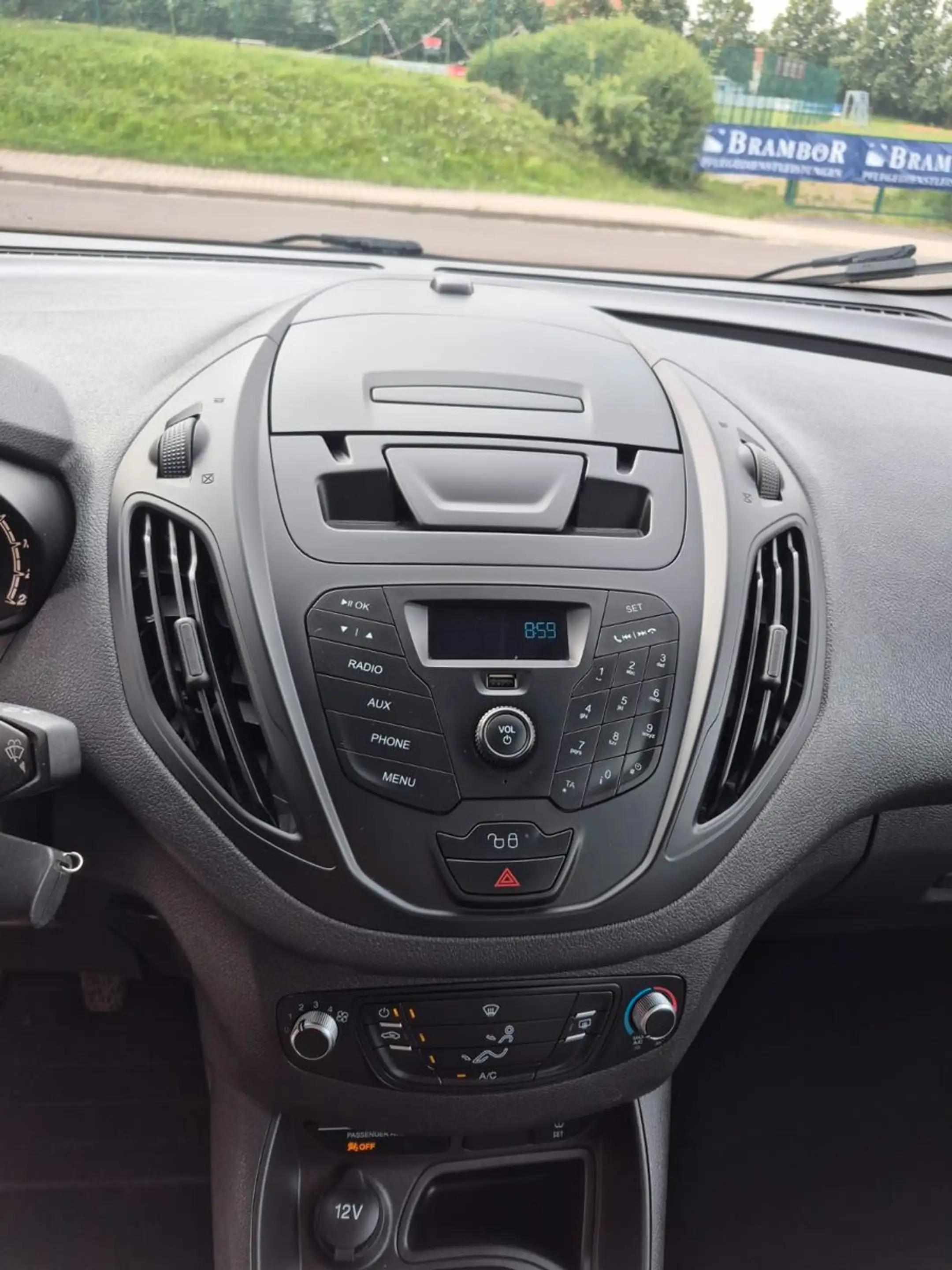 Ford Tourneo Courier Trend 41.000km Klima Phone — photo 10