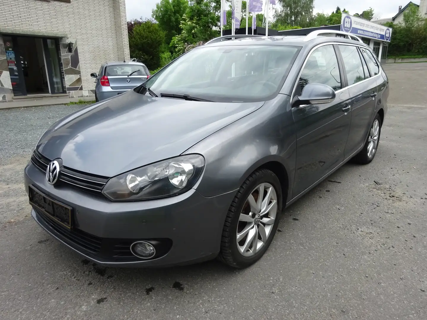 Volkswagen Golf 2.0 DIESEL Grau - 2