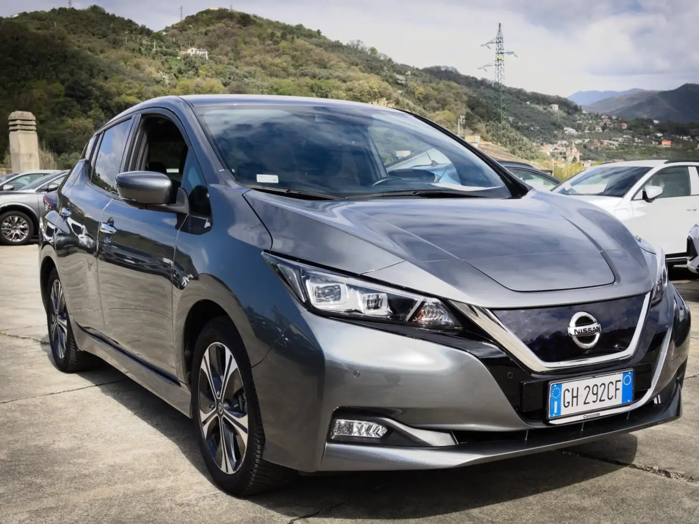 Nissan Leaf Leaf N-Connecta 40kWh 150cv my19 Grigio - 1
