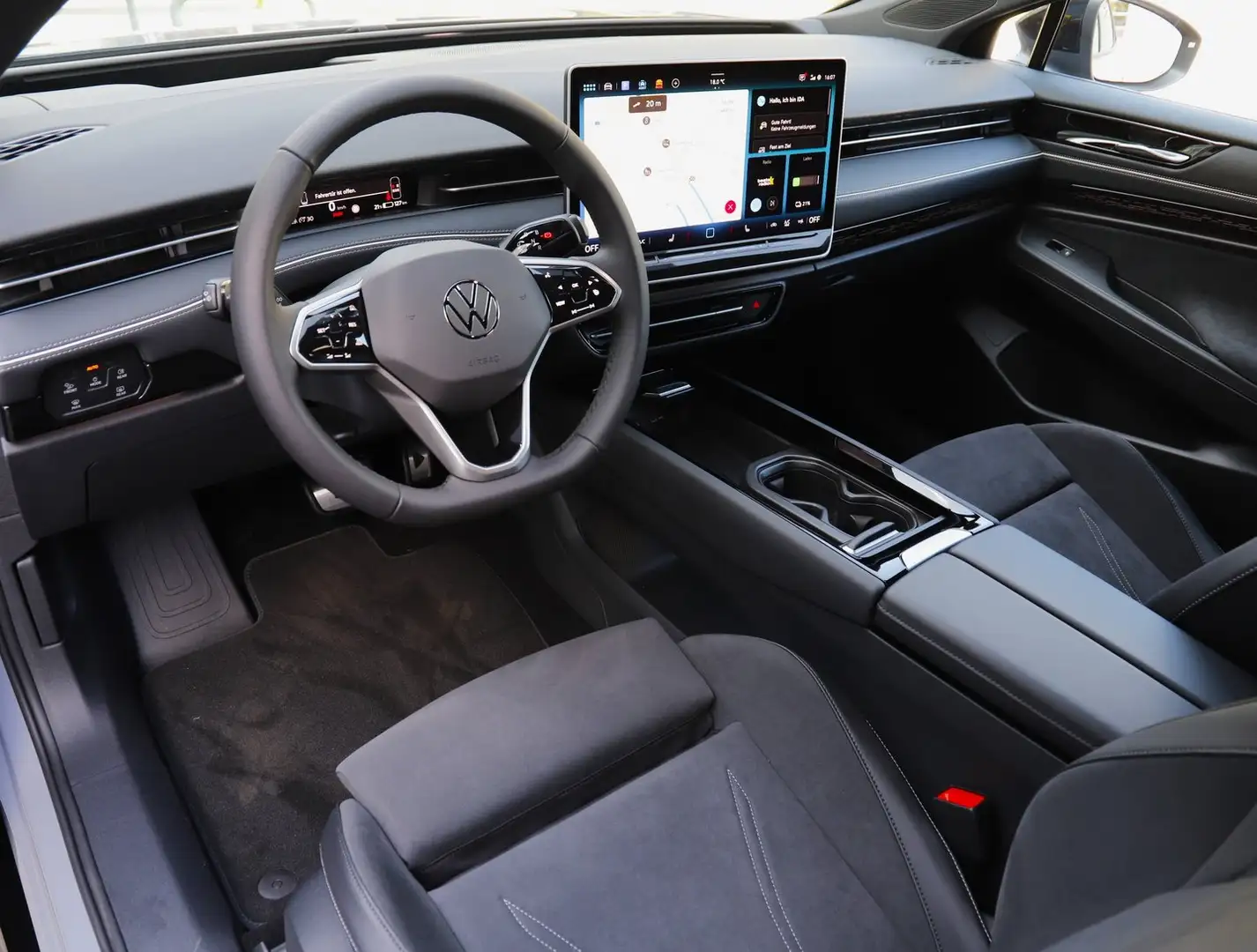 Volkswagen ID.7 Tourer Pro 210 kW Business Szürke - 2