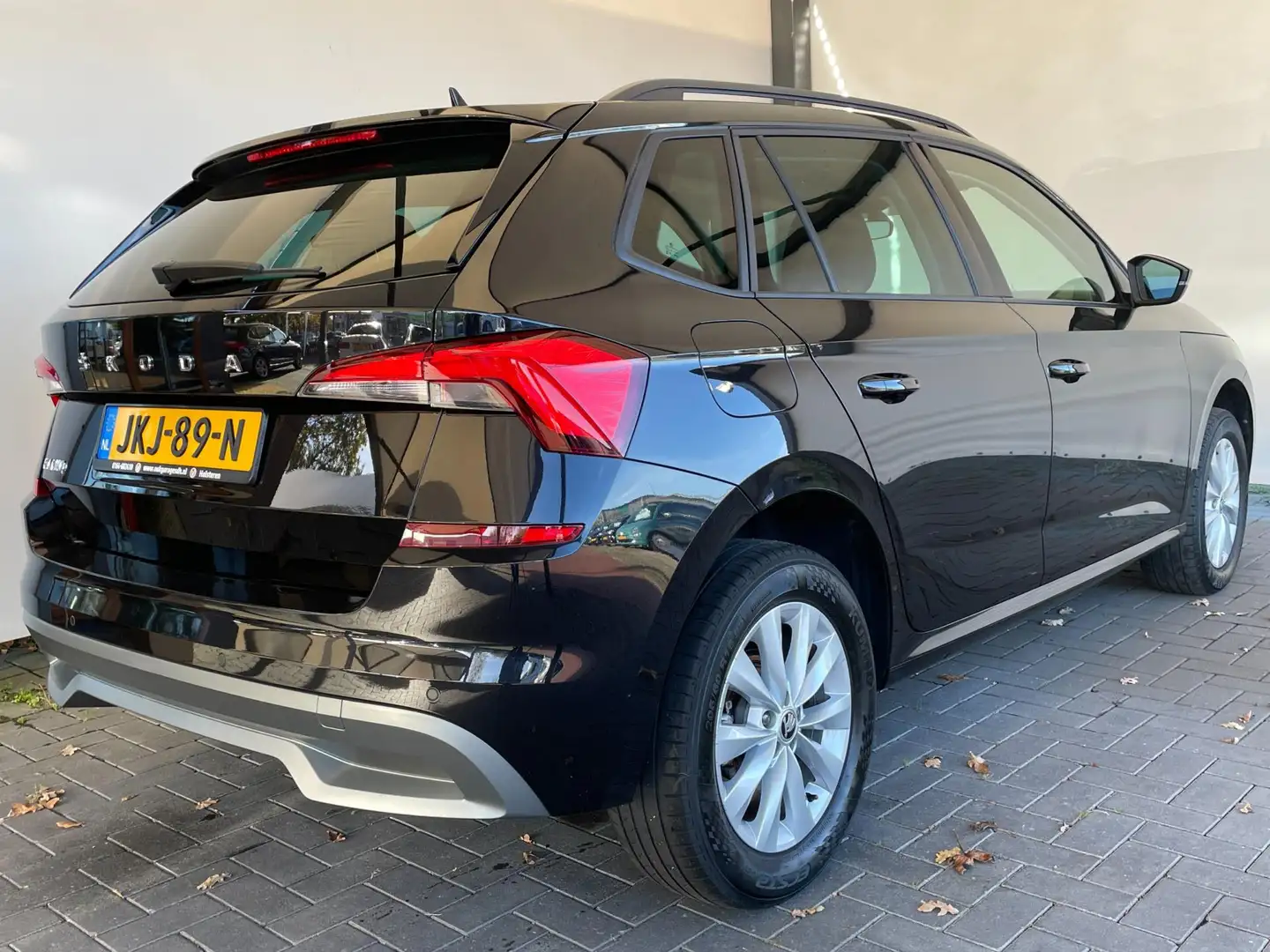 Skoda Kamiq 1.0 TSI Sport Business|Automaat|Adaptive Cruise Co Noir - 2