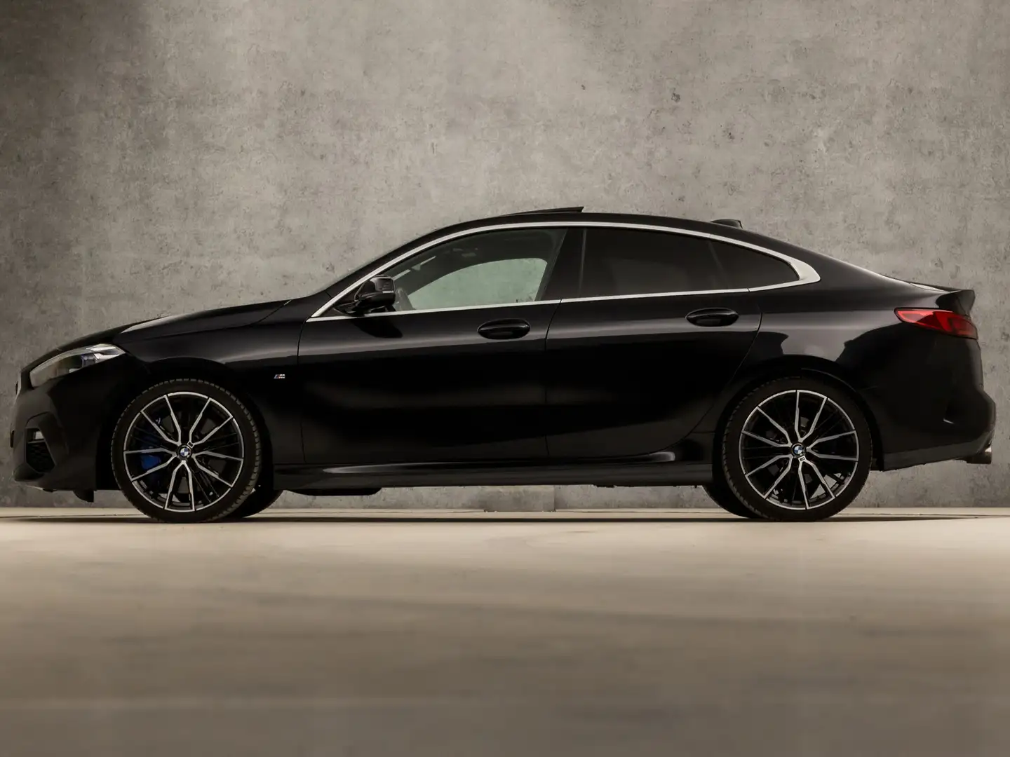 BMW 218 2-serie Gran Coupé 218i M Sport High Executive Aut Zwart - 2
