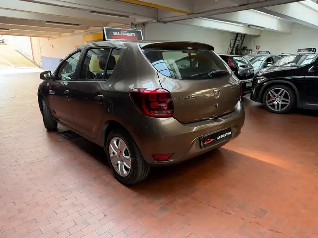 Dacia Sandero view 4
