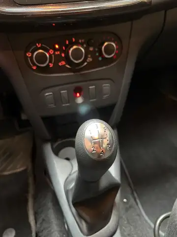 Dacia Sandero view 8