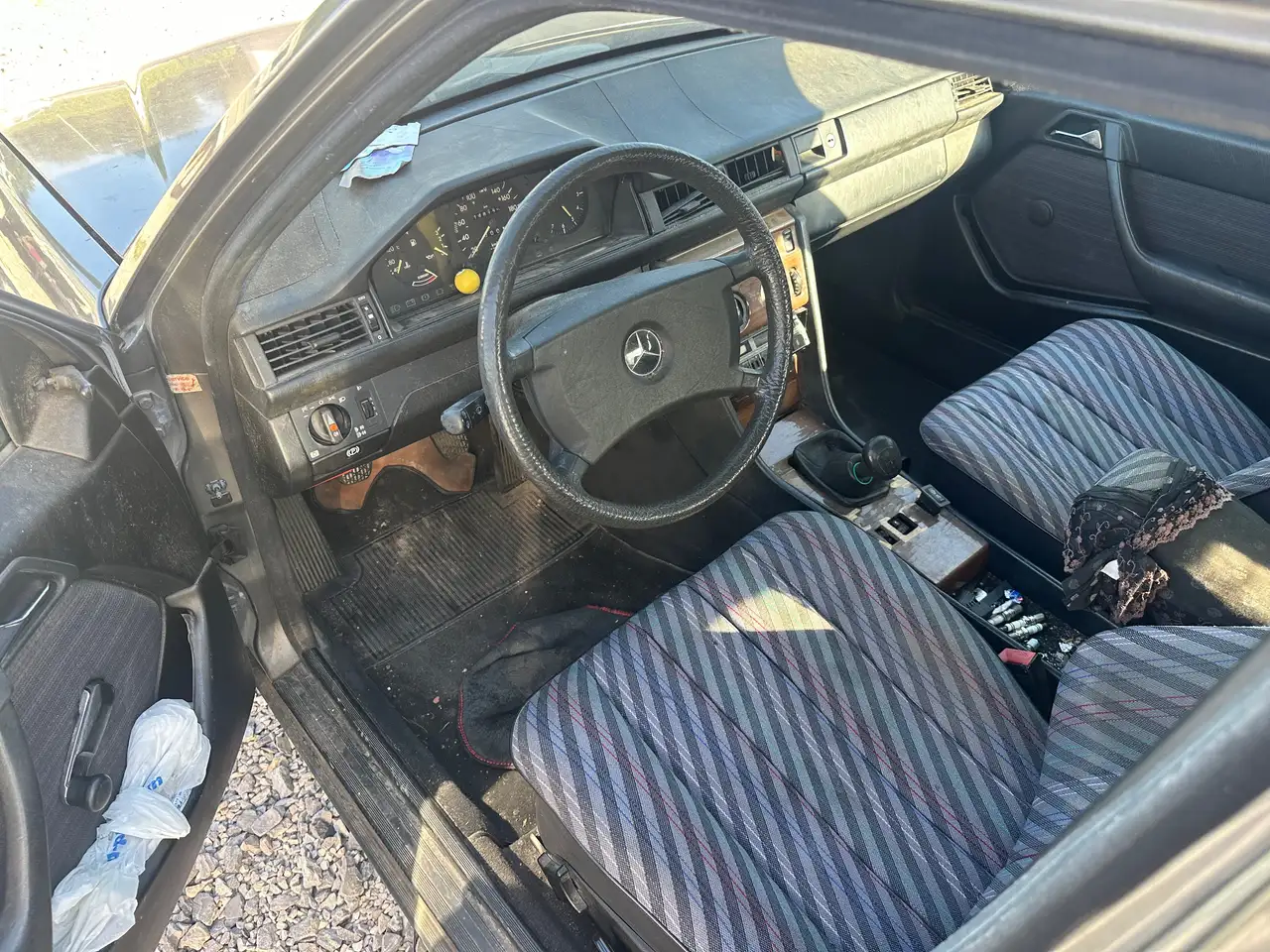 Mercedes-Benz E 200 Classe E - W124 Berlina (124), foto 9