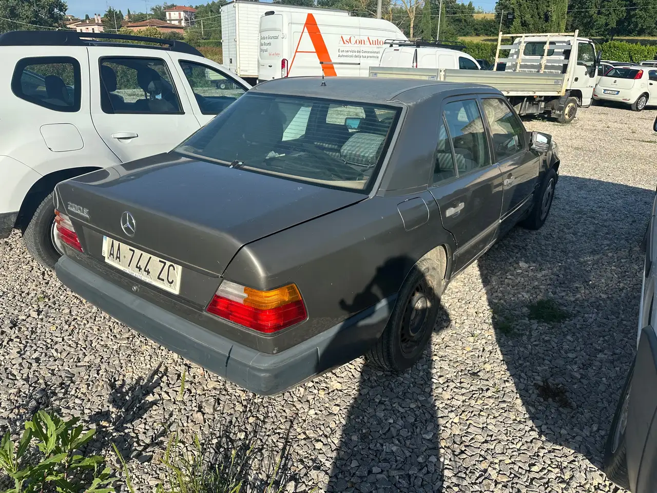 Mercedes-Benz E 200 Classe E - W124 Berlina (124), foto 2
