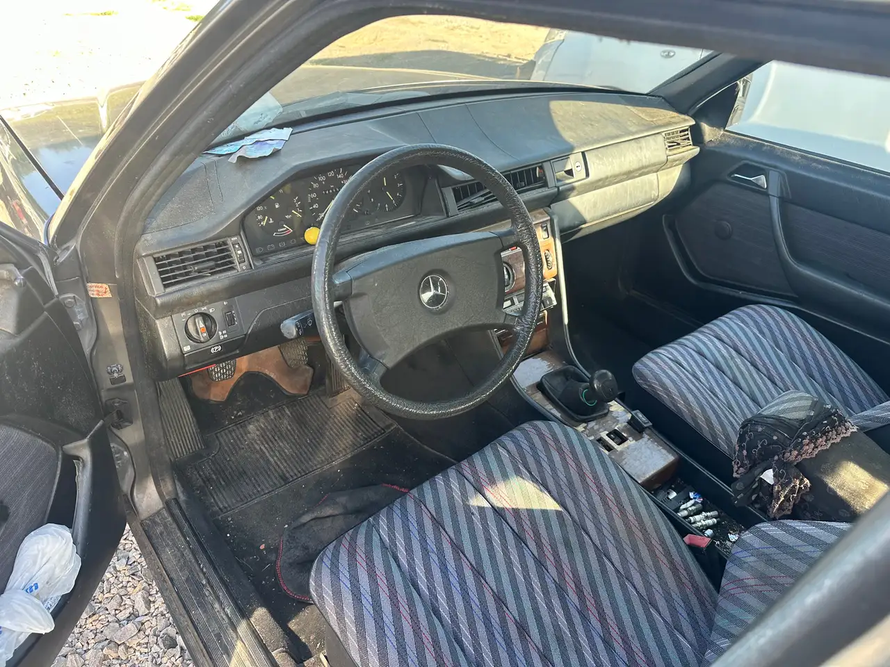 Mercedes-Benz E 200 Classe E - W124 Berlina (124), foto 10