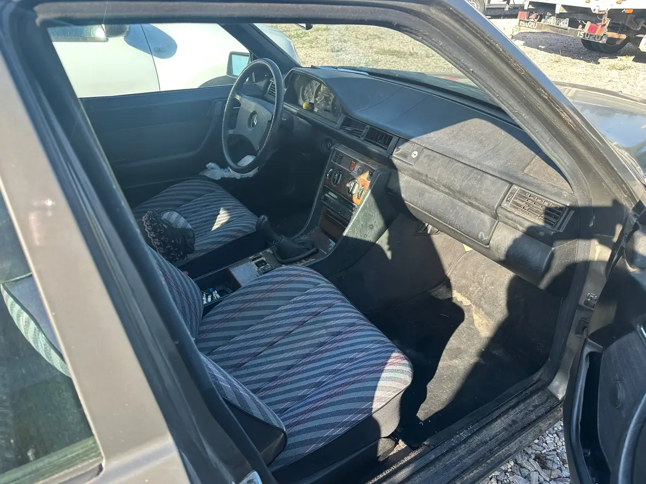 Mercedes-Benz E 200 Classe E - W124 Berlina (124), foto 6