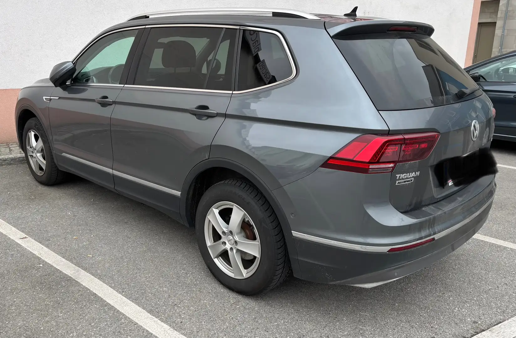 Volkswagen Tiguan Allspace Tiguan 2,0 TDI SCR Allspace Highline DSG Allspace Grau - 1