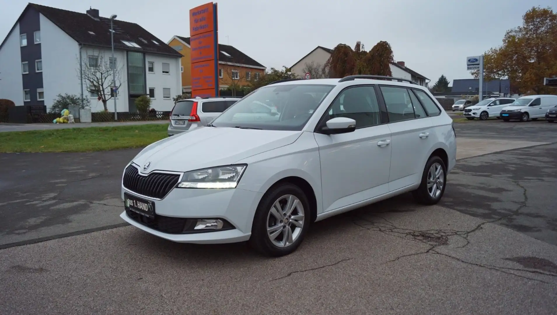 Skoda Fabia Combi TSI "Ambition" Klima+DAB+SHZ+BT+PDC Weiß - 1