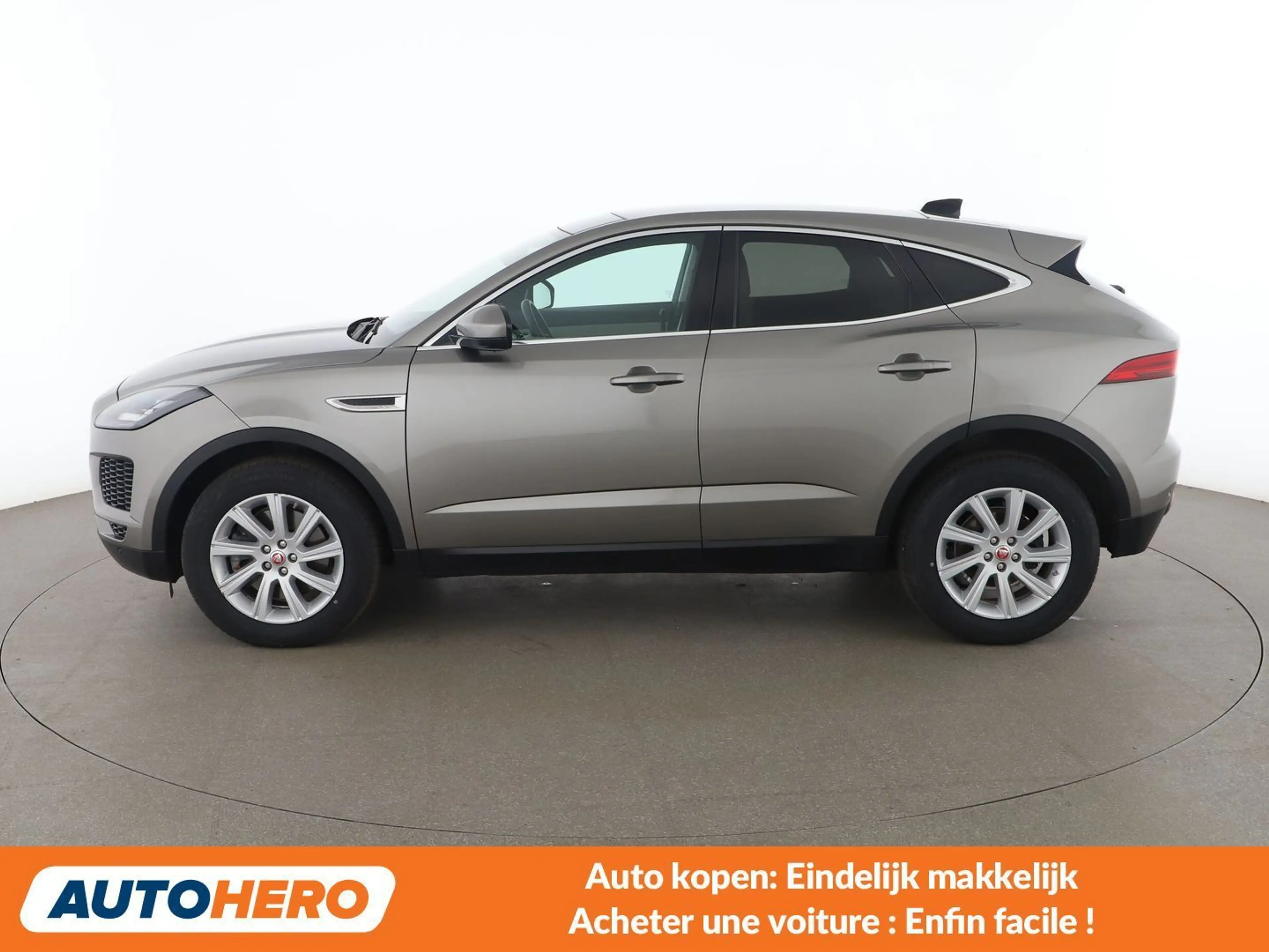 Jaguar E-Pace P200 S AWD — photo 3