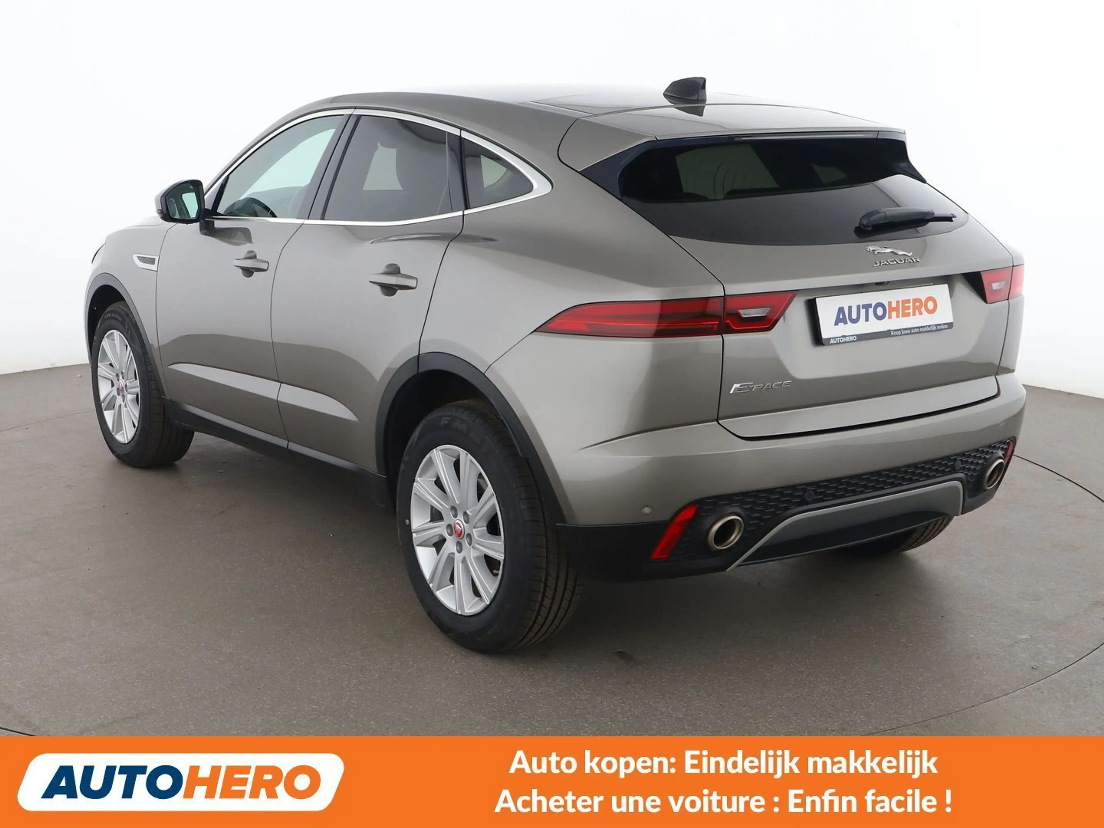 Jaguar E-Pace P200 S AWD — photo 4